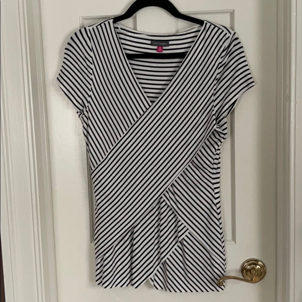 Vince Camuto top